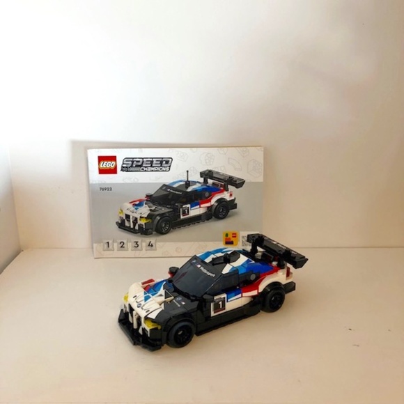 Lego Speed Champions BMW M4 GT3 & BMW M Hybrid V8 Race Cars (76922), Full Set - Picture 1 of 4